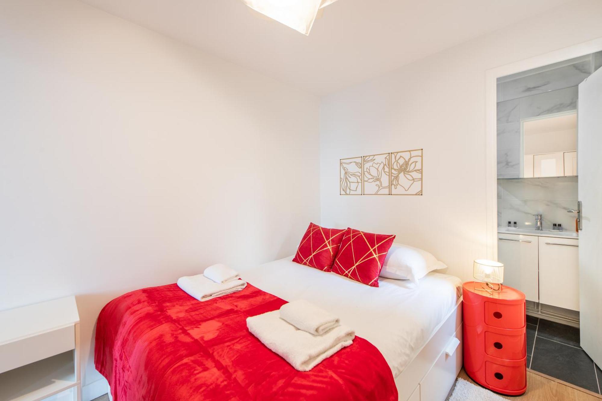 Spacious And Bright 2-Bedroom Large Apartment Very Close To Paris - Near Metro 불로니으 빌렁꾸흐 외부 사진