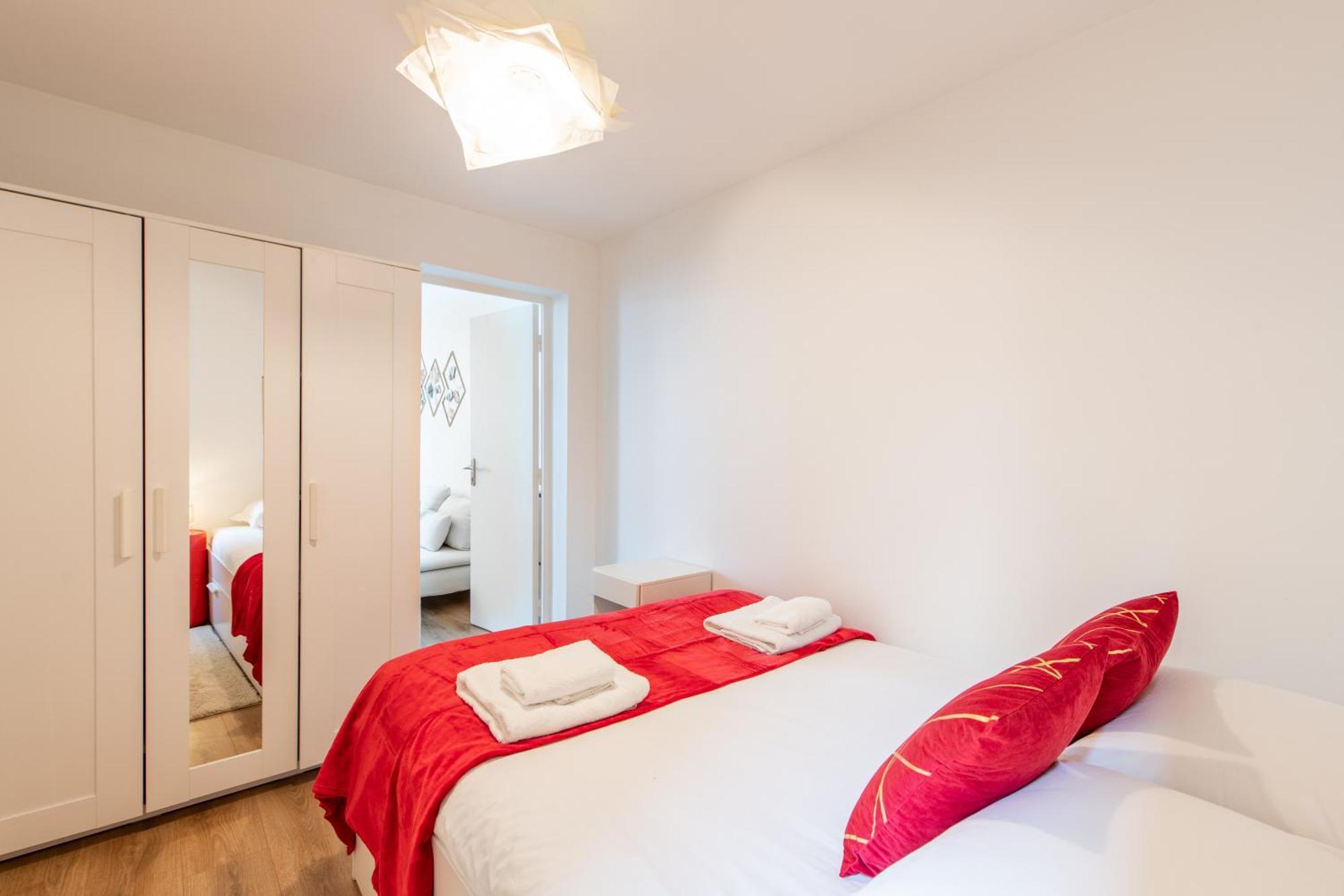 Spacious And Bright 2-Bedroom Large Apartment Very Close To Paris - Near Metro 불로니으 빌렁꾸흐 외부 사진