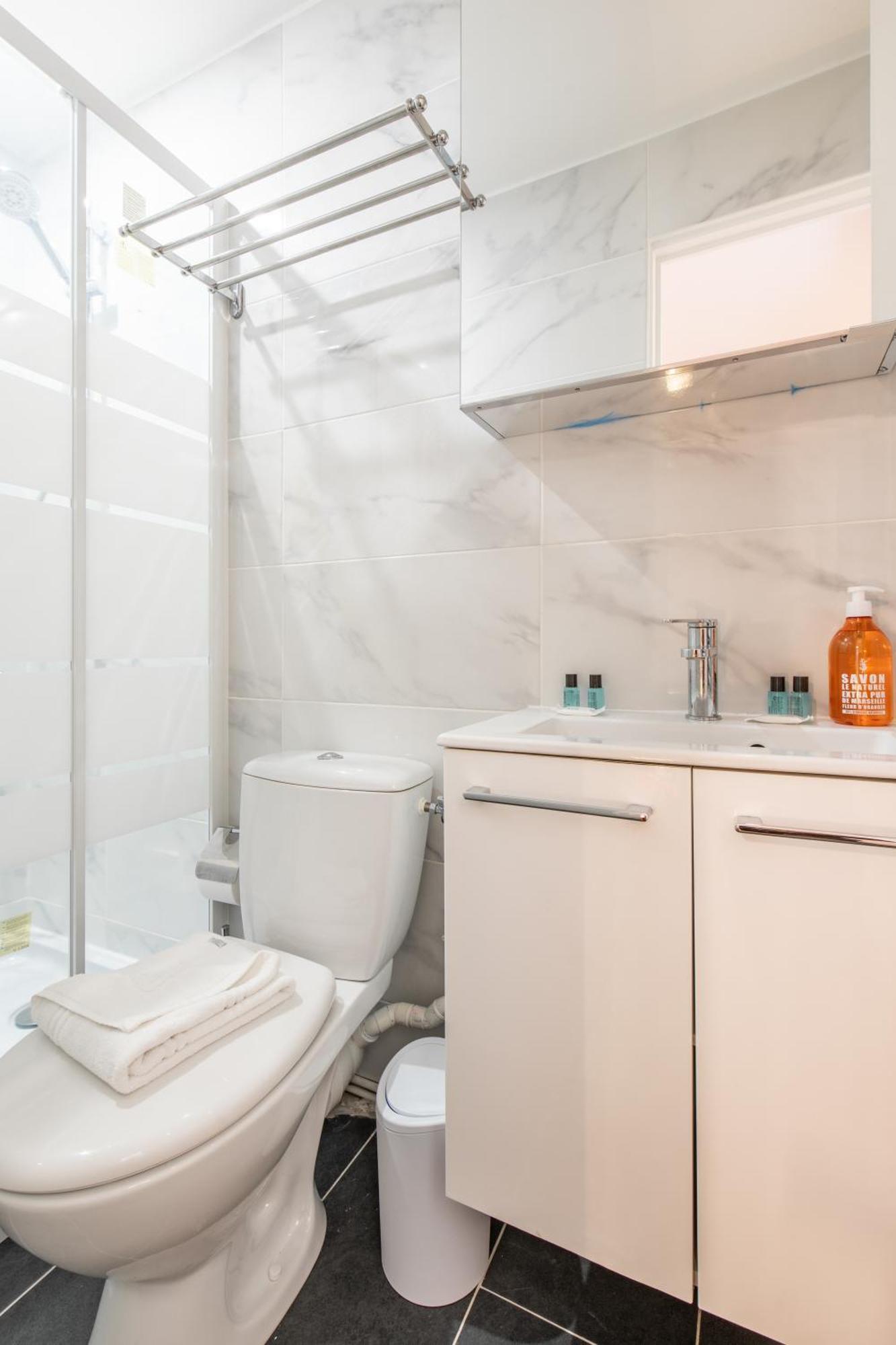 Spacious And Bright 2-Bedroom Large Apartment Very Close To Paris - Near Metro 불로니으 빌렁꾸흐 외부 사진